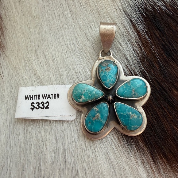 ❤️ White Water Turquoise Sterling Navajo Style 5 Stone Cluster STATEMENT Pendant - Picture 5 of 13